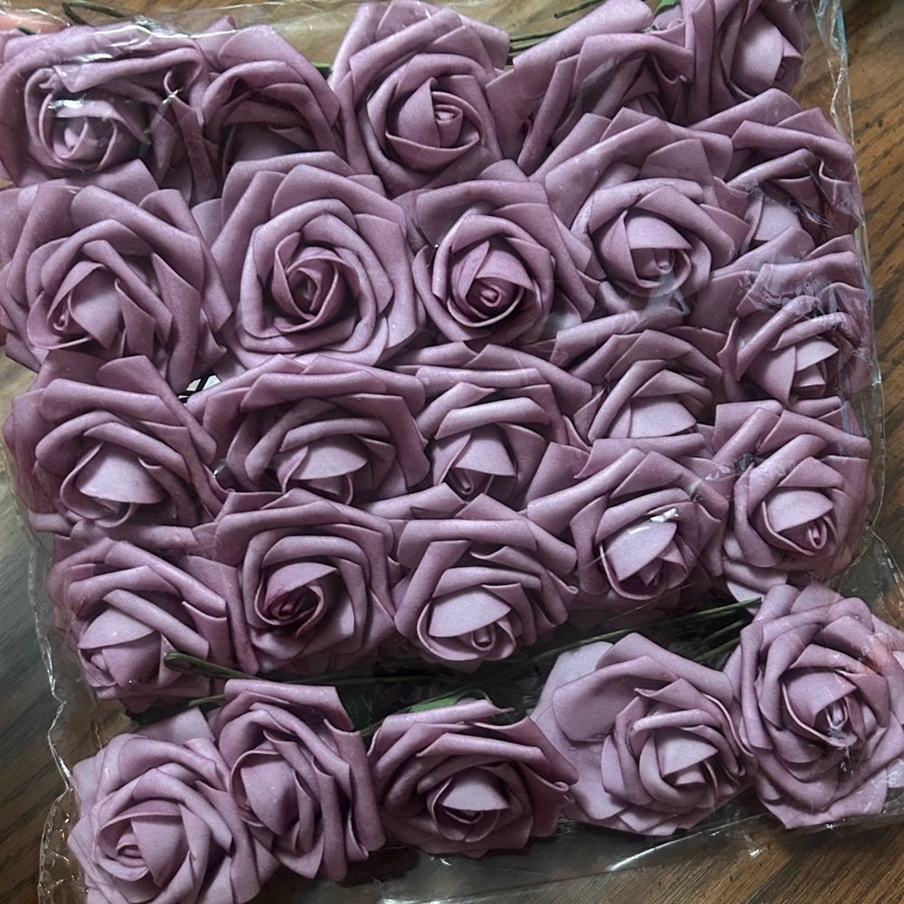 25 Purple artificial flowers